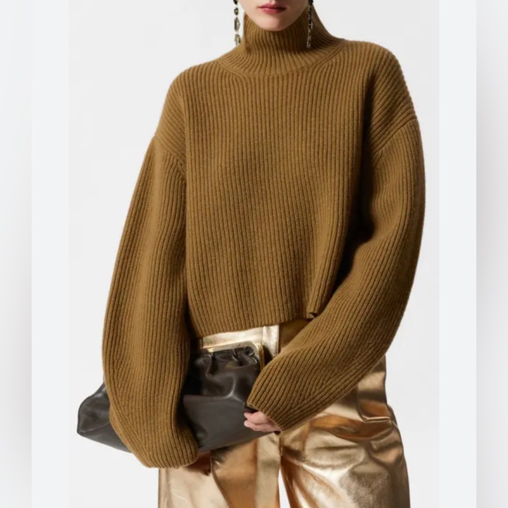 & Other Stories size M turtleneck